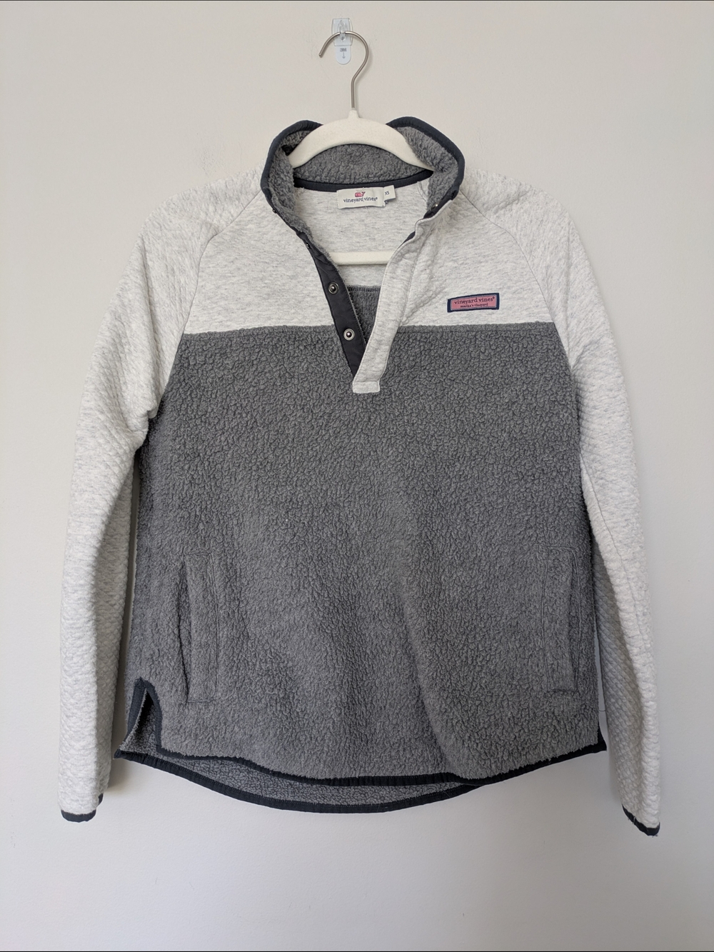 Vineyard Vines Gray & Light Gray Sherpa Pullover Sweater